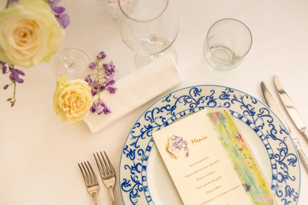 Vilma Wedding & Event Planner _ Vilma Rapšaitė _ stalo dekoras _ vestuvių vakarienė Italijoje _ vestuvių organizatorė _ santuokos koordinatorė _ vestuvės užsienyje